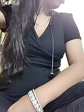 Snapshot of Romantic_riya_06 chatting on 06-28-26, 03:29 Romantic riya 06 online show from 06-28-26, 03:29