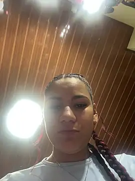 Snapshot of MissShantall_ chatting on 06-06-26, 11:31 MissShantall online show from 06-06-26, 11:31