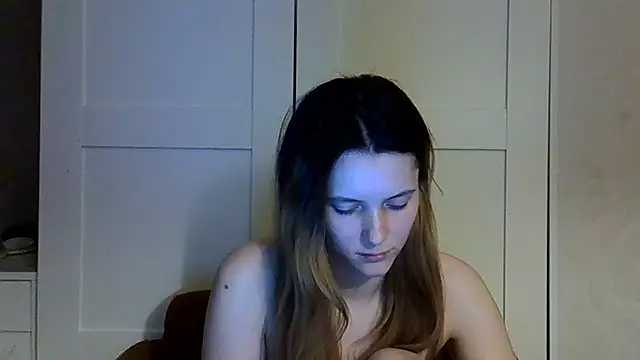 Snapshot of KatteLightX chatting on 06-04-26, 07:42 KatteLightX online show from 06-04-26, 07:42