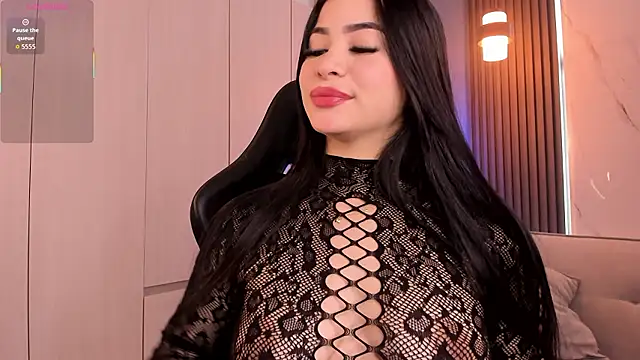 madisson foxxx  online show from 07-10-26, 05:59