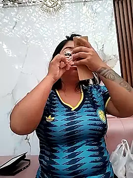 Snapshot of Amber_Herrera chatting on 06-15-26, 12:29 Amber Herrera online show from 06-15-26, 12:29