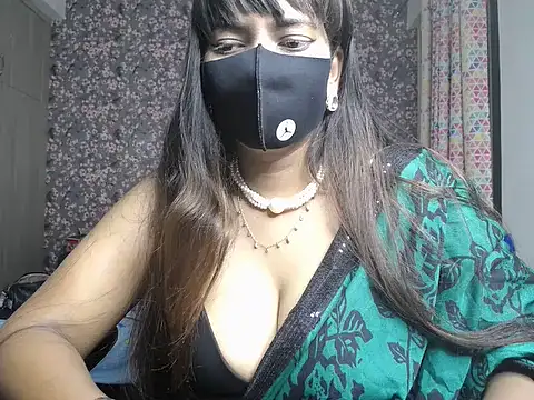 Snapshot of Goddess_Ruhii chatting on 06-11-26, 04:38 Goddess Ruhii online show from 06-11-26, 04:38