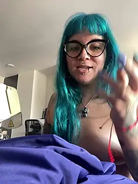 madammedalia online show from 06-18-26, 03:27