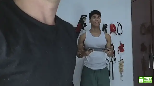 Snapshot of Nicolas_AthleticBoy chatting on 06-19-26, 07:50 Nicolas AthleticBoy online show from 06-19-26, 07:50