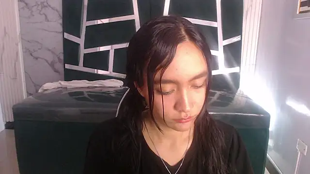 BonnieAmour ch online show from 06-06-26, 02:00