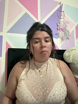 Snapshot of lia_20xx chatting on 06-06-26, 02:05 lia 20xx online show from 06-06-26, 02:05