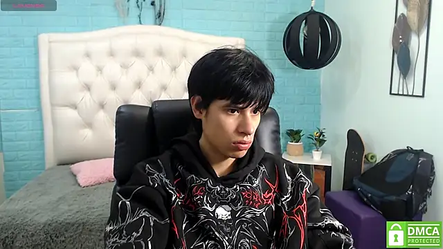 Snapshot of wayath1 chatting on 07-19-26, 11:36 wayath1 online show from 07-19-26, 11:36