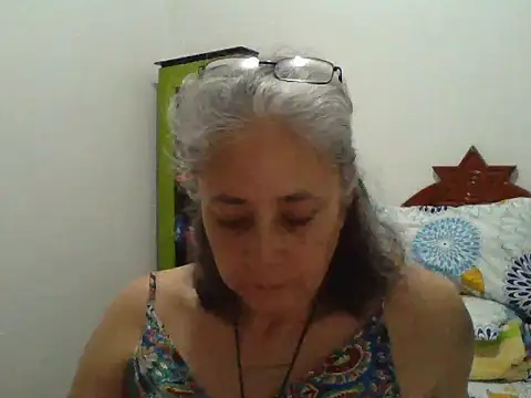 Snapshot of cersey_ chatting on 06-10-26, 05:07 cersey online show from 06-10-26, 05:07