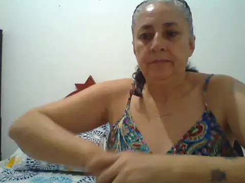 Snapshot of cersey_ chatting on 06-17-26, 05:10 cersey online show from 06-17-26, 05:10