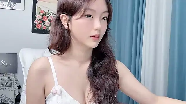 Snapshot of wenwen8888 chatting on 06-25-26, 04:01 wenwen8888 online show from 06-25-26, 04:01