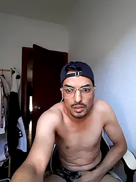 Snapshot of morenazomamon chatting on 07-05-26, 10:22 morenazomamon online show from 07-05-26, 10:22