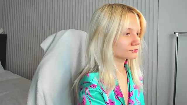 Snapshot of Bunny_Elsy chatting on 07-01-26, 11:12 Bunny Elsy online show from 07-01-26, 11:12