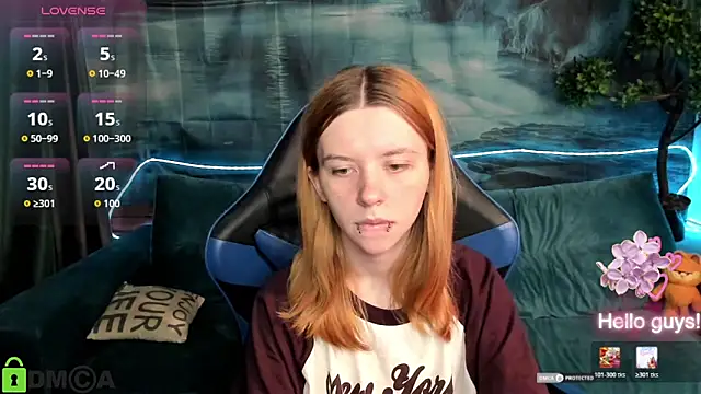 Snapshot of CarolInWonderland chatting on 06-15-26, 06:48 CarolInWonderland online show from 06-15-26, 06:48