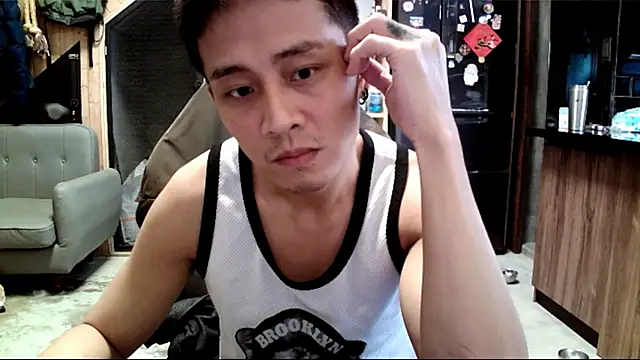 Snapshot of deansu0819 chatting on 06-08-26, 08:37 deansu0819 online show from 06-08-26, 08:37