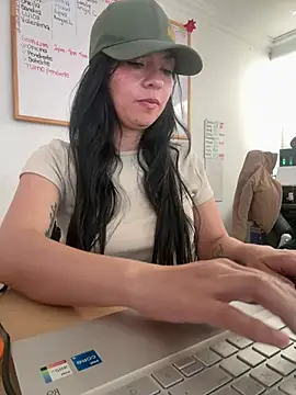 vanellopeFoxx online show from 07-24-26, 05:11