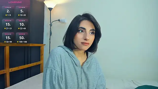 Snapshot of LunarLori chatting on 06-22-26, 08:11 LunarLori online show from 06-22-26, 08:11