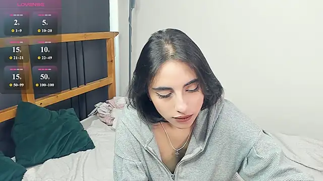 Snapshot of LunarLori chatting on 07-14-26, 09:03 LunarLori online show from 07-14-26, 09:03