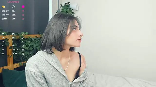 Snapshot of LunarLori chatting on 07-14-26, 10:21 LunarLori online show from 07-14-26, 10:21