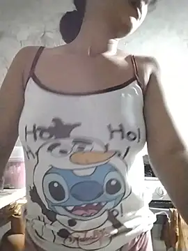 Snapshot of kata25R chatting on 07-24-26, 02:04 kata25R online show from 07-24-26, 02:04