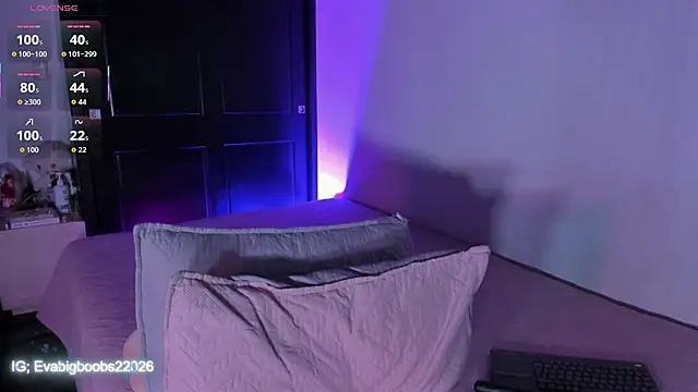 EvaBigBoobs online show from 07-13-26, 10:29