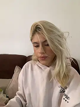 Lia-firee online show from 07-10-26, 02:08
