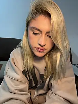 Lia-firee online show from 07-22-26, 03:20
