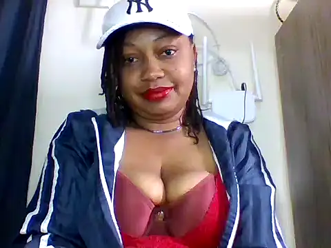 Snapshot of maggymiss chatting on 07-18-26, 11:14 maggymiss online show from 07-18-26, 11:14
