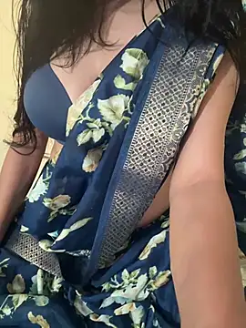 Snapshot of Aishu__Reddy chatting on 06-08-26, 09:42 Aishu Reddy online show from 06-08-26, 09:42