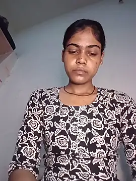 Snapshot of aapki_priya chatting on 06-11-26, 04:54 aapki priya online show from 06-11-26, 04:54