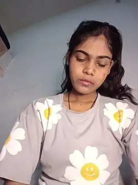 Snapshot of aapki_priya chatting on 06-16-26, 04:59 aapki priya online show from 06-16-26, 04:59