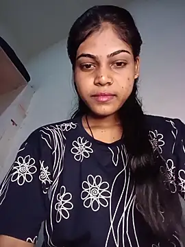 Snapshot of aapki_priya chatting on 06-18-26, 04:13 aapki priya online show from 06-18-26, 04:13