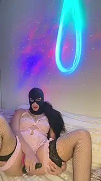 Snapshot of Marocainecoquine chatting on 06-19-26, 10:13 Marocainecoquine online show from 06-19-26, 10:13