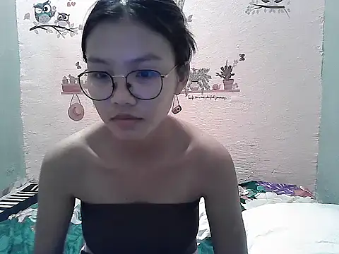 Snapshot of ClassyCrushpinay chatting on 06-15-26, 12:18 ClassyCrushpinay online show from 06-15-26, 12:18