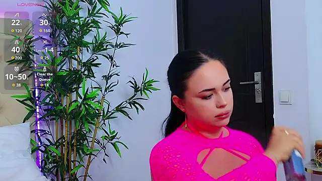 TemptingLuna  online show from 07-15-26, 04:07