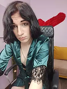 MickeQuinee online show from 06-25-26, 11:26
