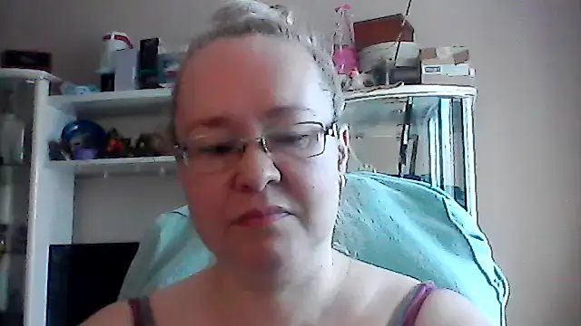 Viola27 online show from 06-09-26, 04:24