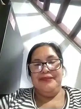 Snapshot of ClassyLady51 chatting on 06-07-26, 12:09 ClassyLady51 online show from 06-07-26, 12:09