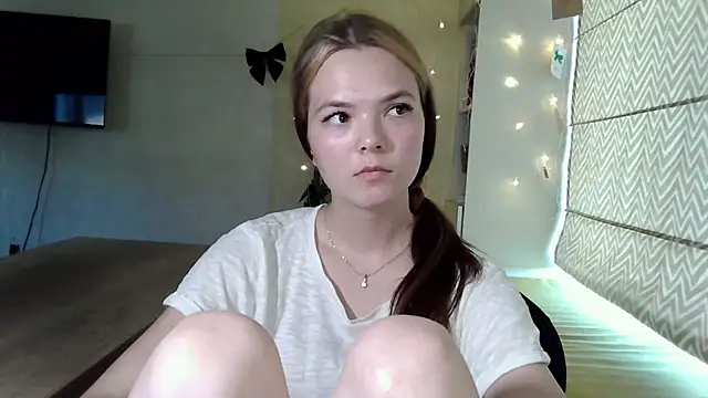 AvrilGillig online show from 06-26-26, 02:54