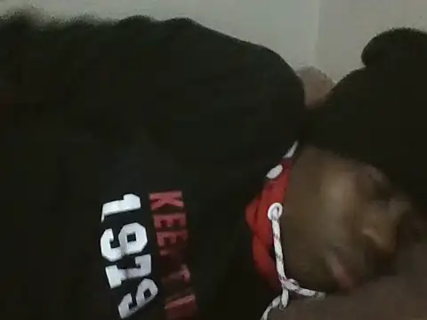 smalldick7090 online show from 06-07-26, 04:44