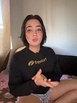 sweetchloe   online show from 06-26-26, 07:18