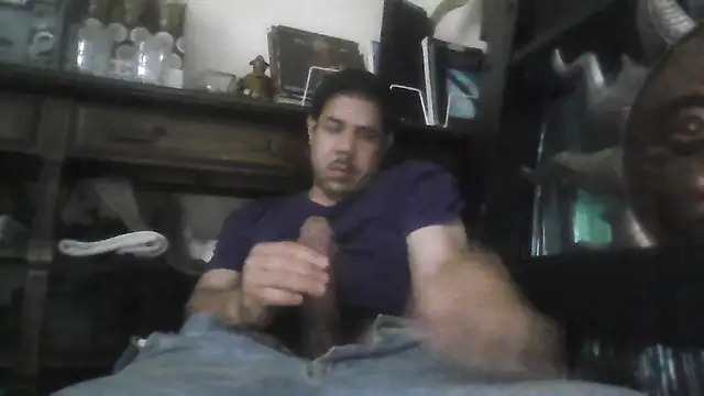 Snapshot of toosexy4myshirt chatting on 07-01-26, 11:37 toosexy4myshirt online show from 07-01-26, 11:37
