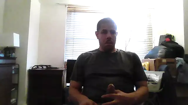 Snapshot of toosexy4myshirt chatting on 07-14-26, 12:13 toosexy4myshirt online show from 07-14-26, 12:13