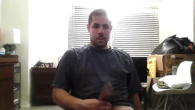 Snapshot of toosexy4myshirt chatting on 07-17-26, 05:14 toosexy4myshirt online show from 07-17-26, 05:14