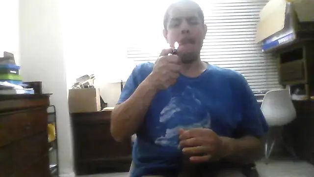 Snapshot of toosexy4myshirt chatting on 08-01-26, 04:56 toosexy4myshirt online show from 08-01-26, 04:56