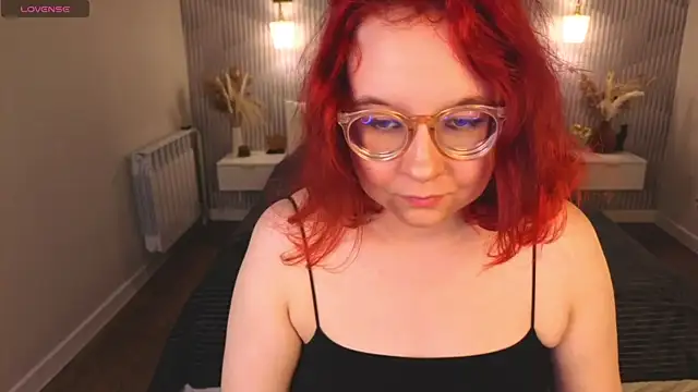 Snapshot of Aleks-casterrr chatting on 06-26-26, 05:17 Aleks-casterrr online show from 06-26-26, 05:17