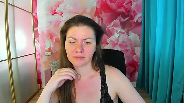LunaKissesx online show from 06-26-26, 11:25