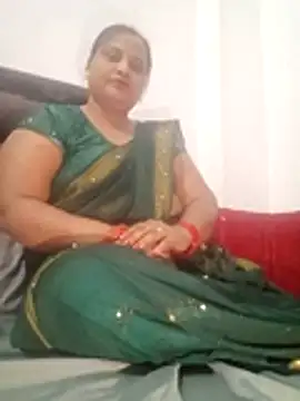 Snapshot of Hottie_riya01 chatting on 06-10-26, 08:35 Hottie riya01 online show from 06-10-26, 08:35