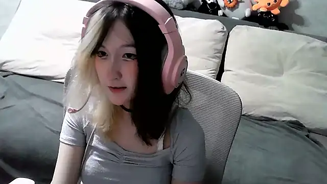 Lilfain baby online show from 07-20-26, 12:07