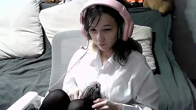Lilfain baby online show from 07-24-26, 11:19