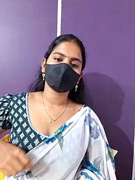 Clara-Lilly online show from 06-12-26, 06:45